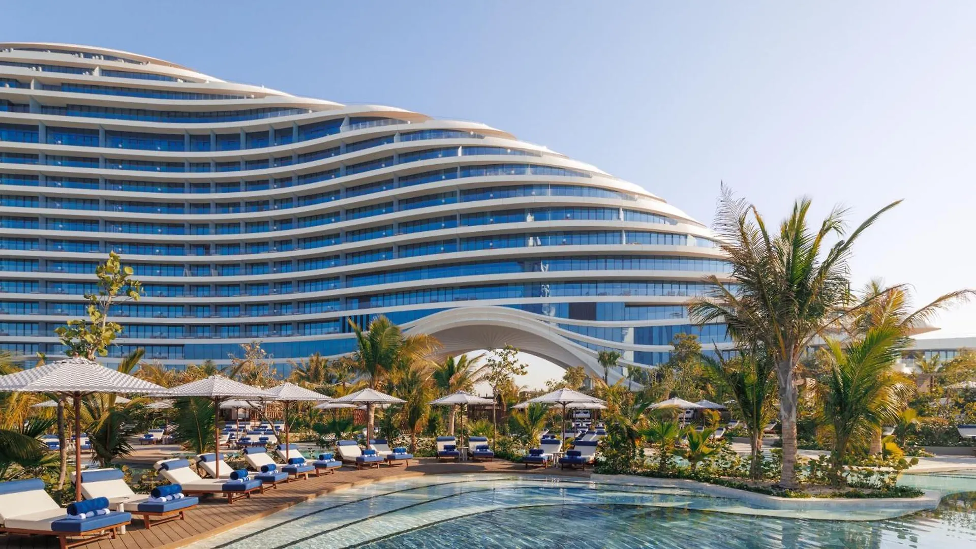 Курортный комплекс Jumeirah Marsa Al Arab Дубай
